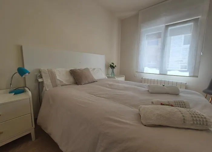 1a158 Amplio Apto Centro De By R2r Consulting Gijón